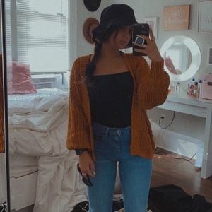 Meet your Posher, Hayley